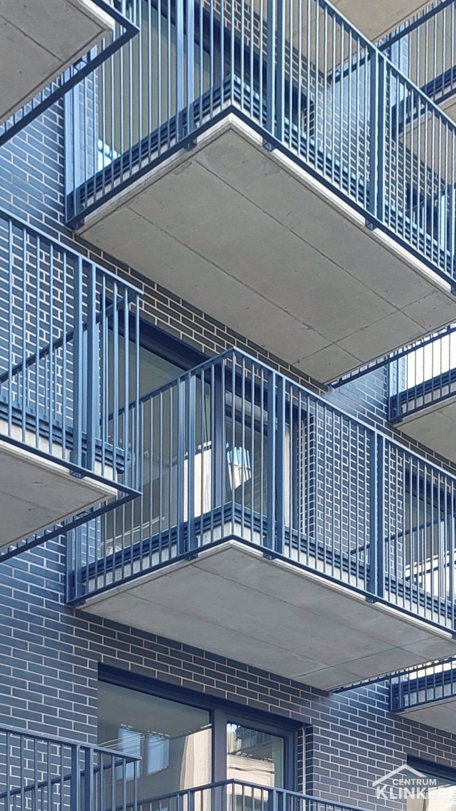 Bytový dům, cihlový klinker pásek RFP.černomodrý (08) Bytový dům, cihlový klinker pásek RFP.černomodrý (08)