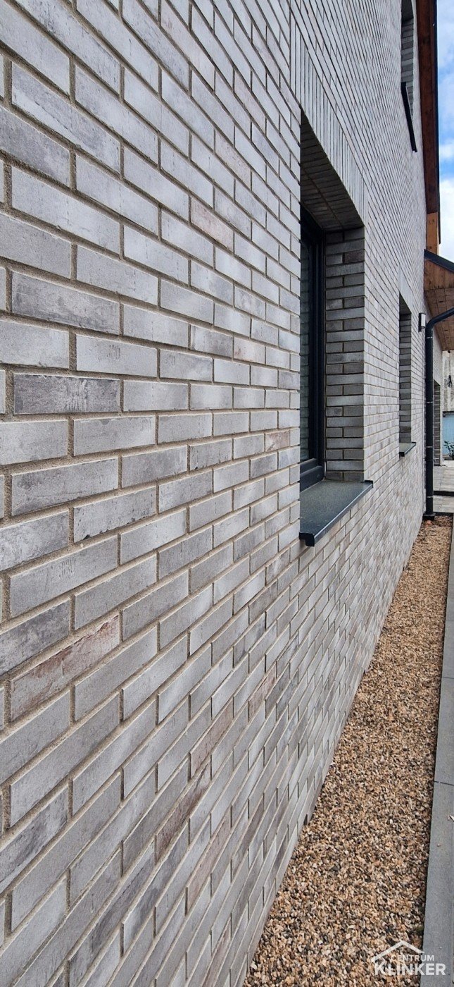 Rodinný dům s cihlovým obkladem Kontur EG DF 3975 grau-bunt engobiert (473/8016), šedá spára Rodinný dům s cihlovým obkladem Kontur EG DF 3975 grau-bunt engobiert (473/8016), šedá spára