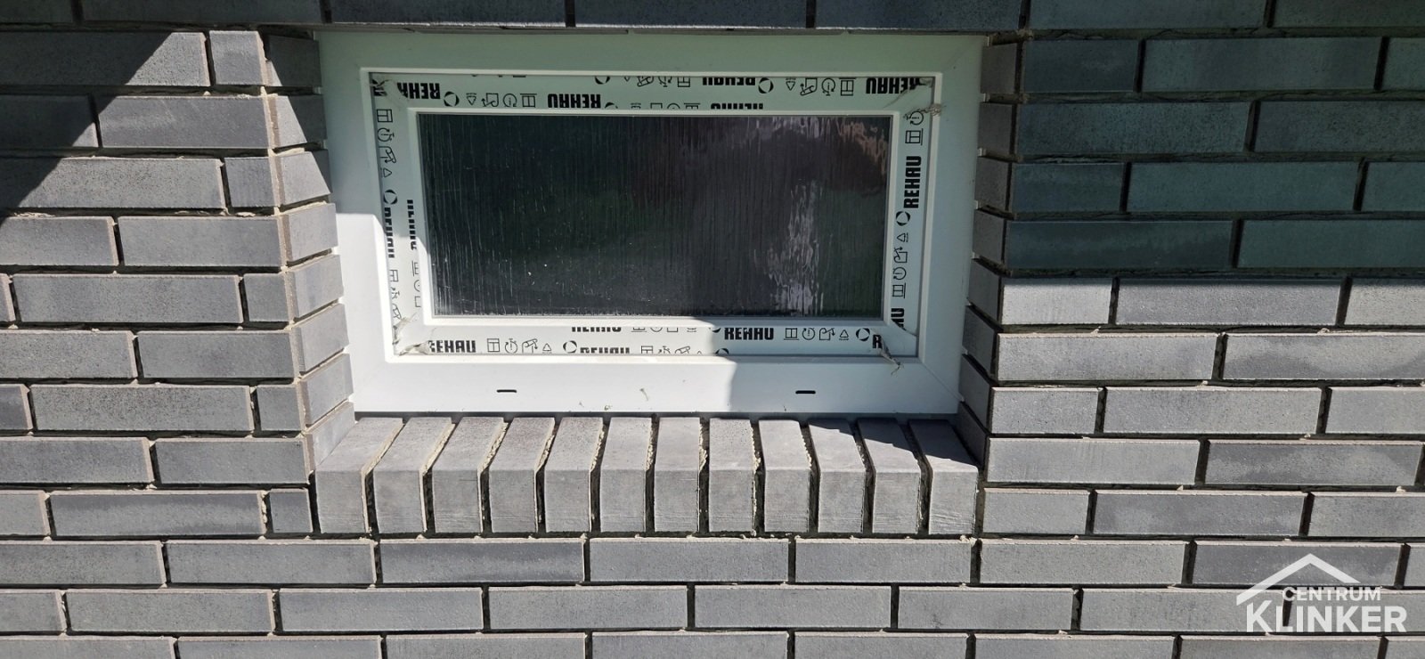 Cihlový pásek Wasserbrand DF rauchgrau (677/8140) ve formátu 240x52x12 mm Cihlový pásek Wasserbrand DF rauchgrau (677/8140) ve formátu 240x52x12 mm