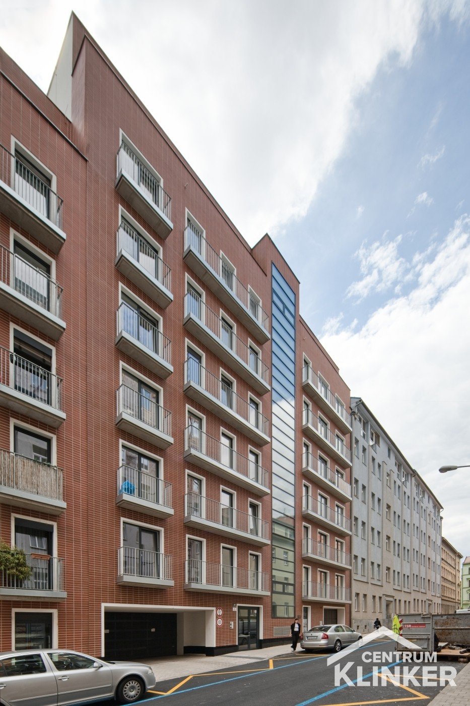 Keravette NF 0725 patrizierrot (215/2110), bílošedá spára, projekt LIDO II Brno Keravette NF 0725 patrizierrot (215/2110), bílošedá spára, projekt LIDO II Brno