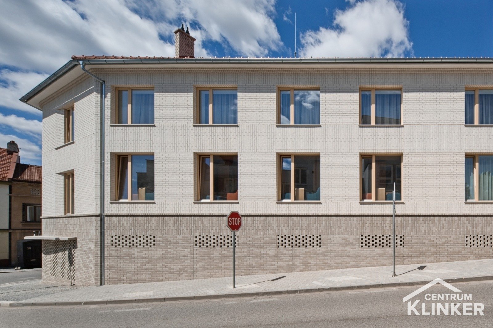 Knihovna Velká Bíteš, studio MAJAG, cihlová fasáda Aarhus perlweiss a Aarhus weissgrau Knihovna Velká Bíteš, studio MAJAG, cihlová fasáda Aarhus perlweiss a Aarhus weissgrau