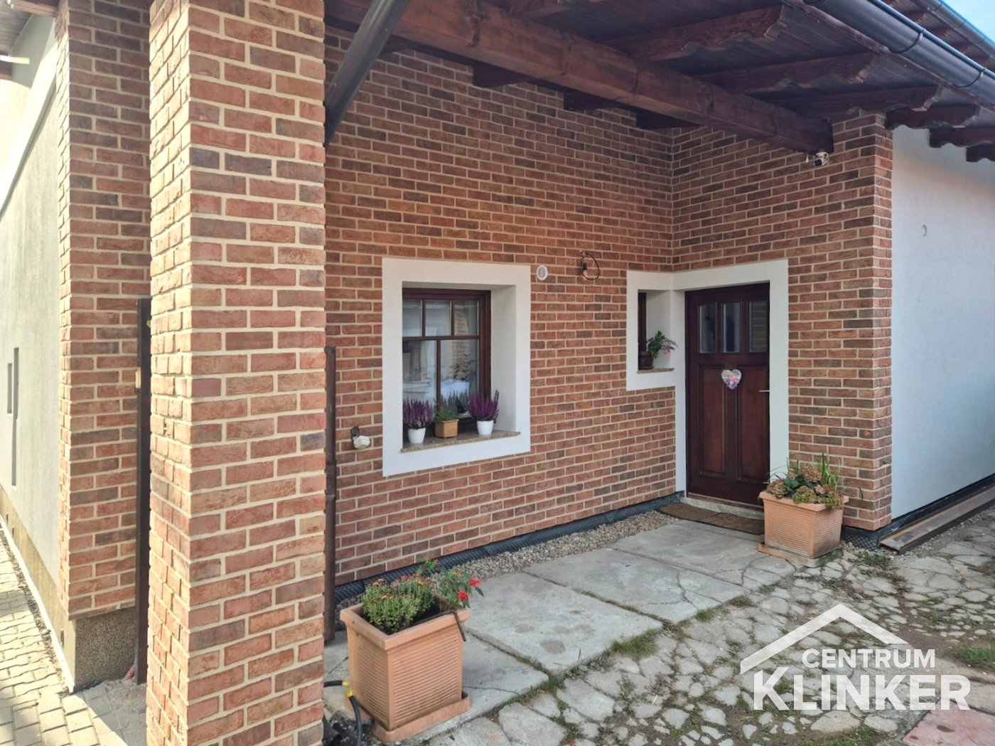 Cihlový obklad W.WDFP.Olm orme, bílobéžová spára Cihlový obklad W.WDFP.Olm orme, bílobéžová spára