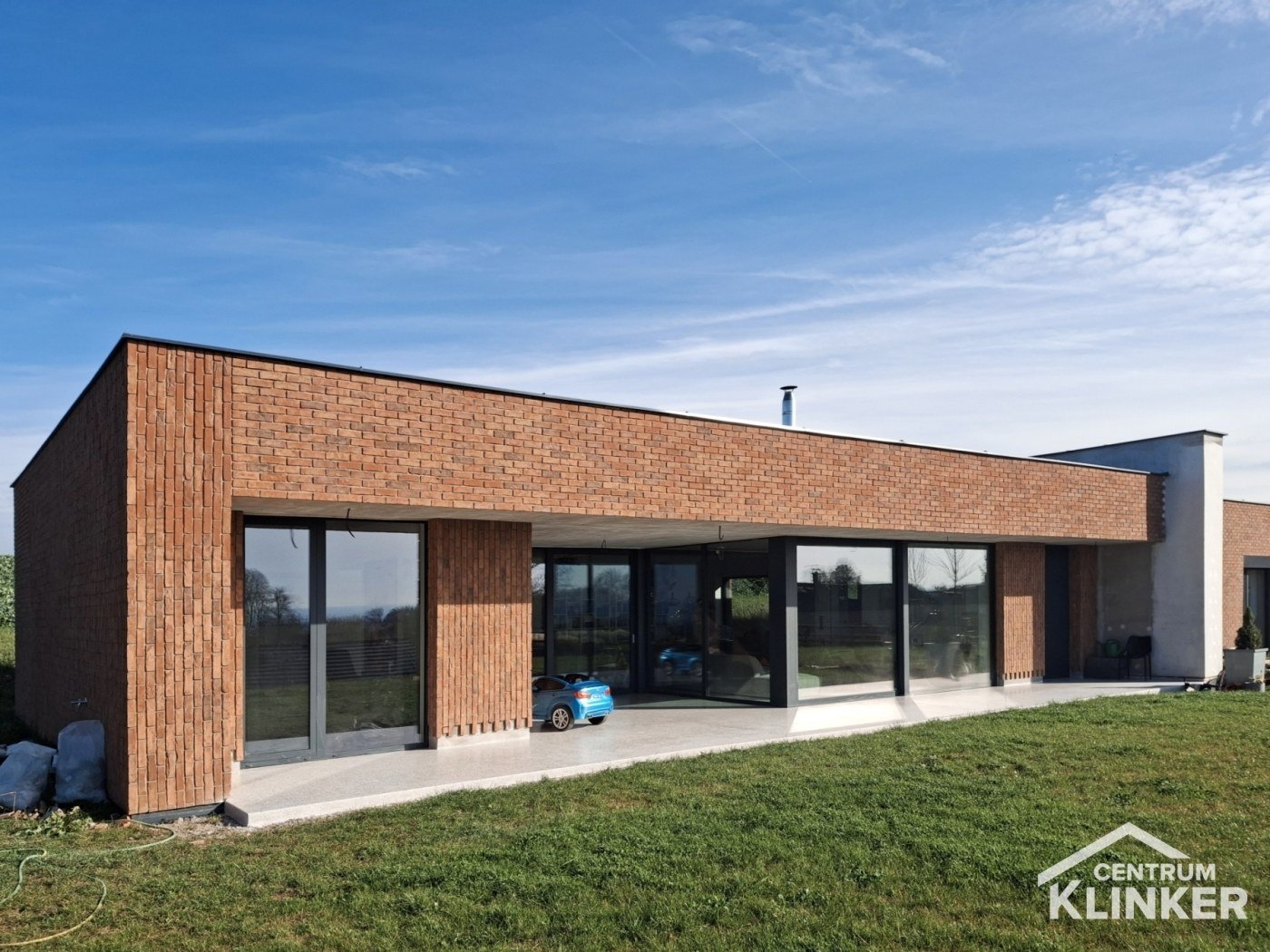 Rodinný dům, cihlový obklad W.WDFP.Olm Orme, šedá spára Rodinný dům, cihlový obklad W.WDFP.Olm Orme, šedá spára